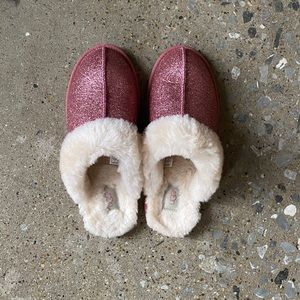 UGG Scufette II Slippers in glittery pink